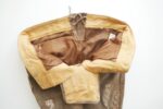 Kurze Lederhose Second Hand mit Stickerei dick und weich Rindsleder grau Gr.52 (Kopie) – Bild 2